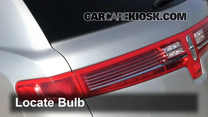2012 Lincoln MKT 3.7L V6 Lights Reverse Light (replace bulb)